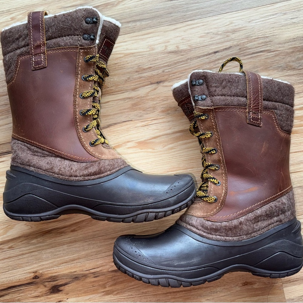 The North Face- Shellista lll Mid Apres Boots - Picture 5 of 11